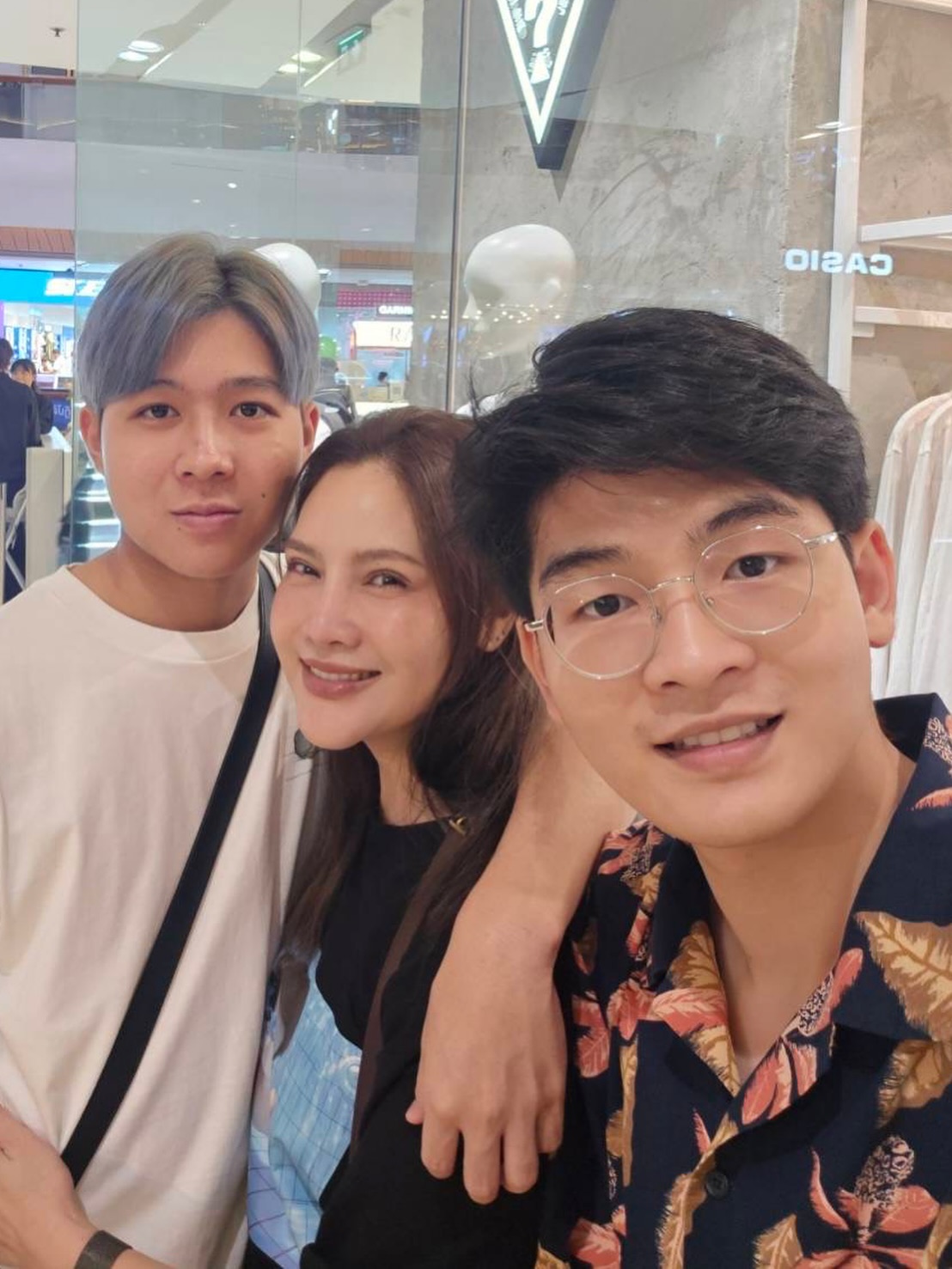 อร - อรอนงค์ ปัญญาวงศ์