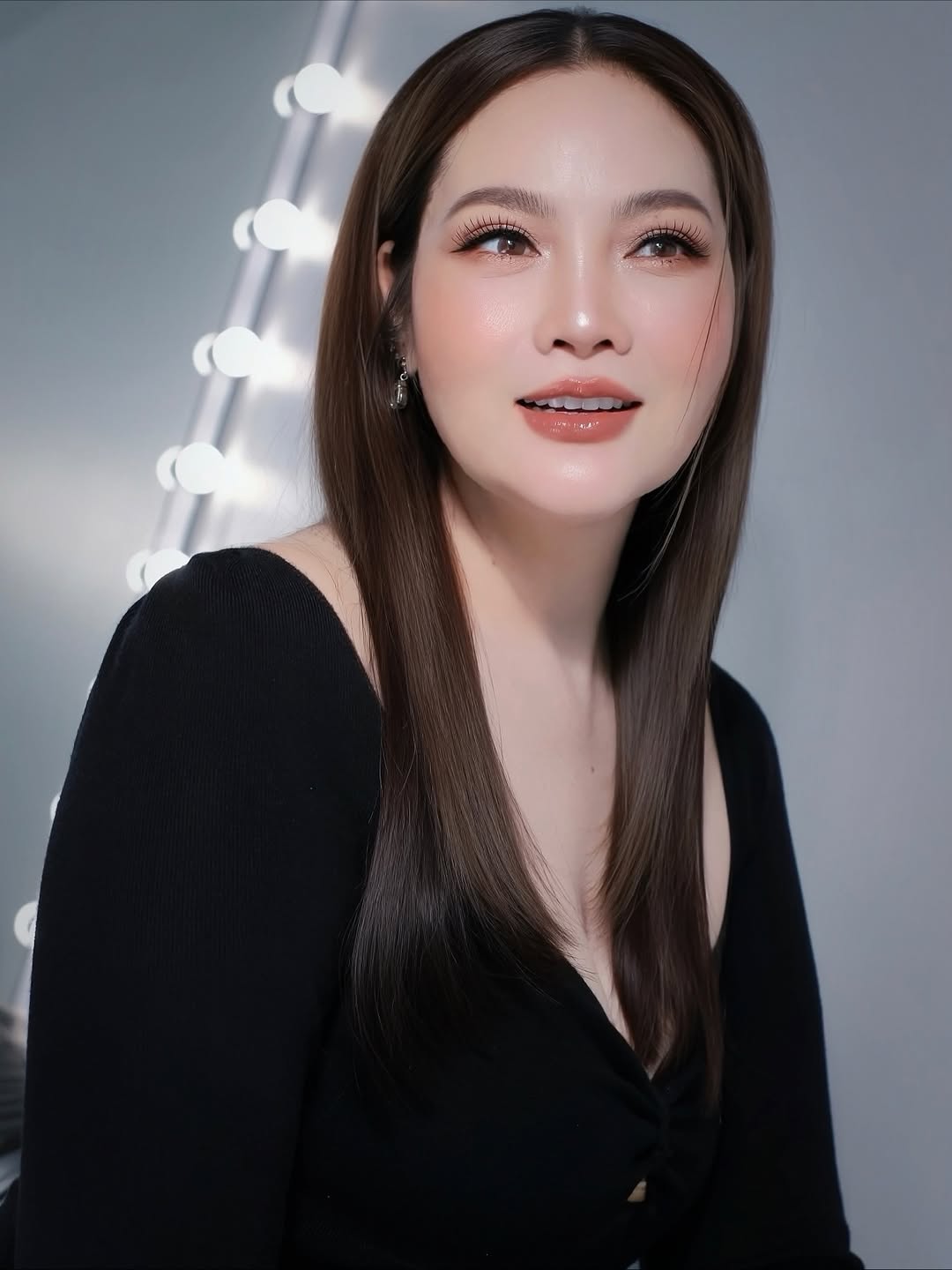 อร - อรอนงค์ ปัญญาวงศ์