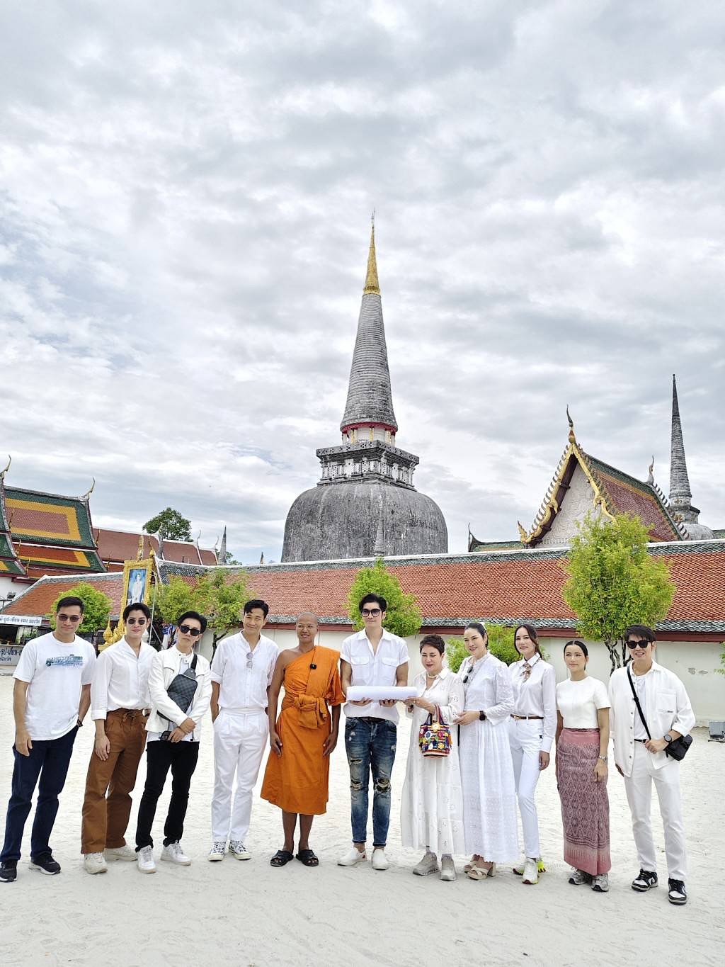อร - อรอนงค์ ปัญญาวงศ์