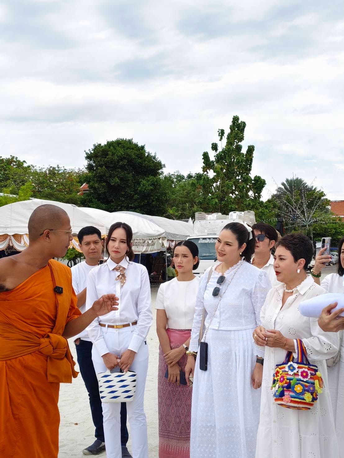 อร - อรอนงค์ ปัญญาวงศ์