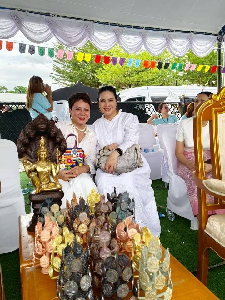 อร - อรอนงค์ ปัญญาวงศ์