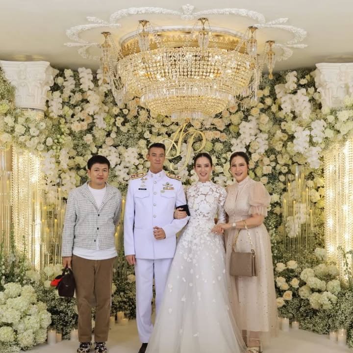 อร - อรอนงค์ ปัญญาวงศ์