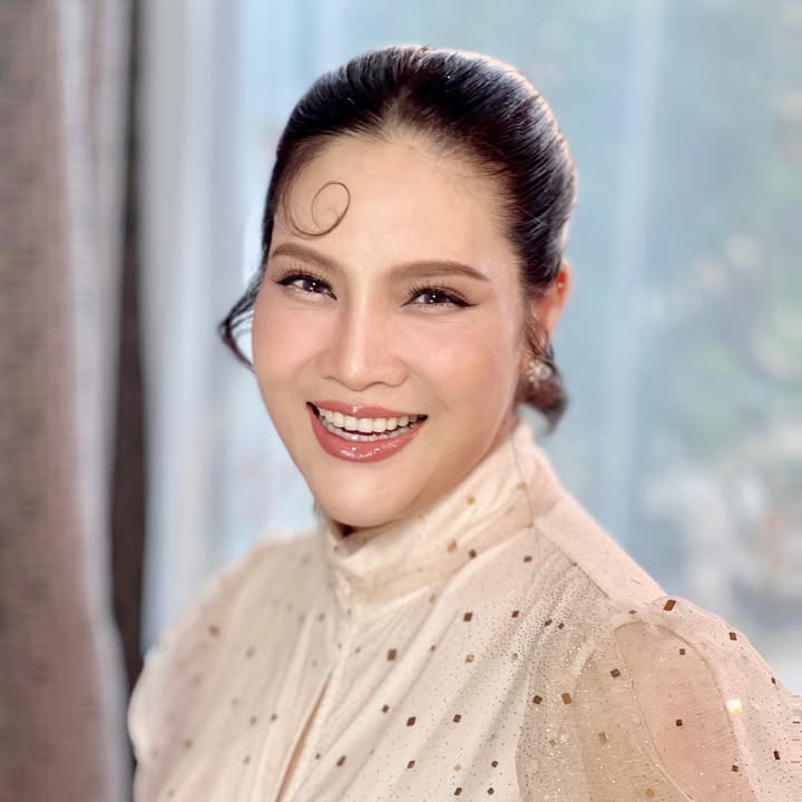 อร - อรอนงค์ ปัญญาวงศ์