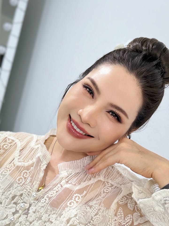 อร - อรอนงค์ ปัญญาวงศ์