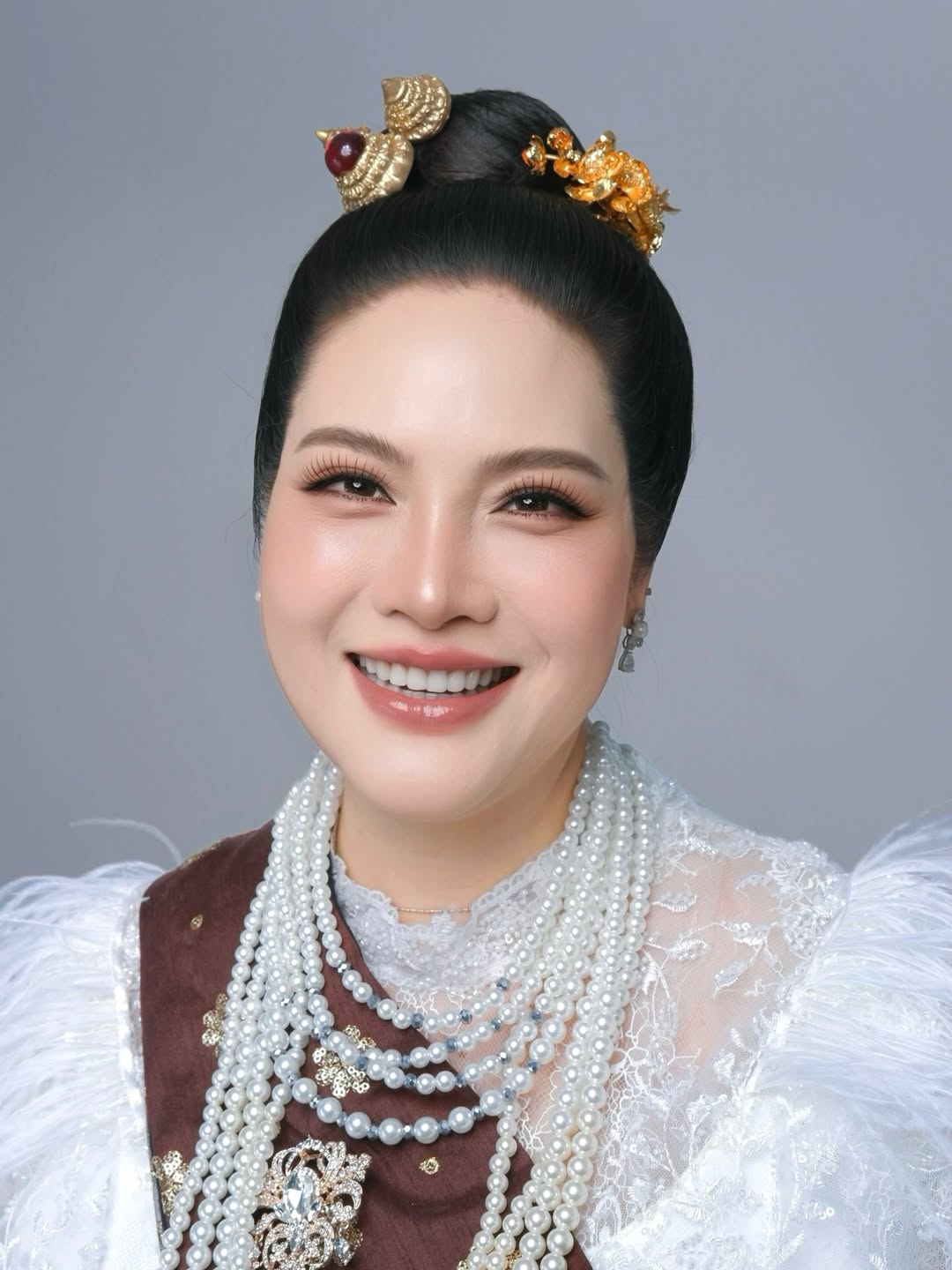 อร - อรอนงค์ ปัญญาวงศ์