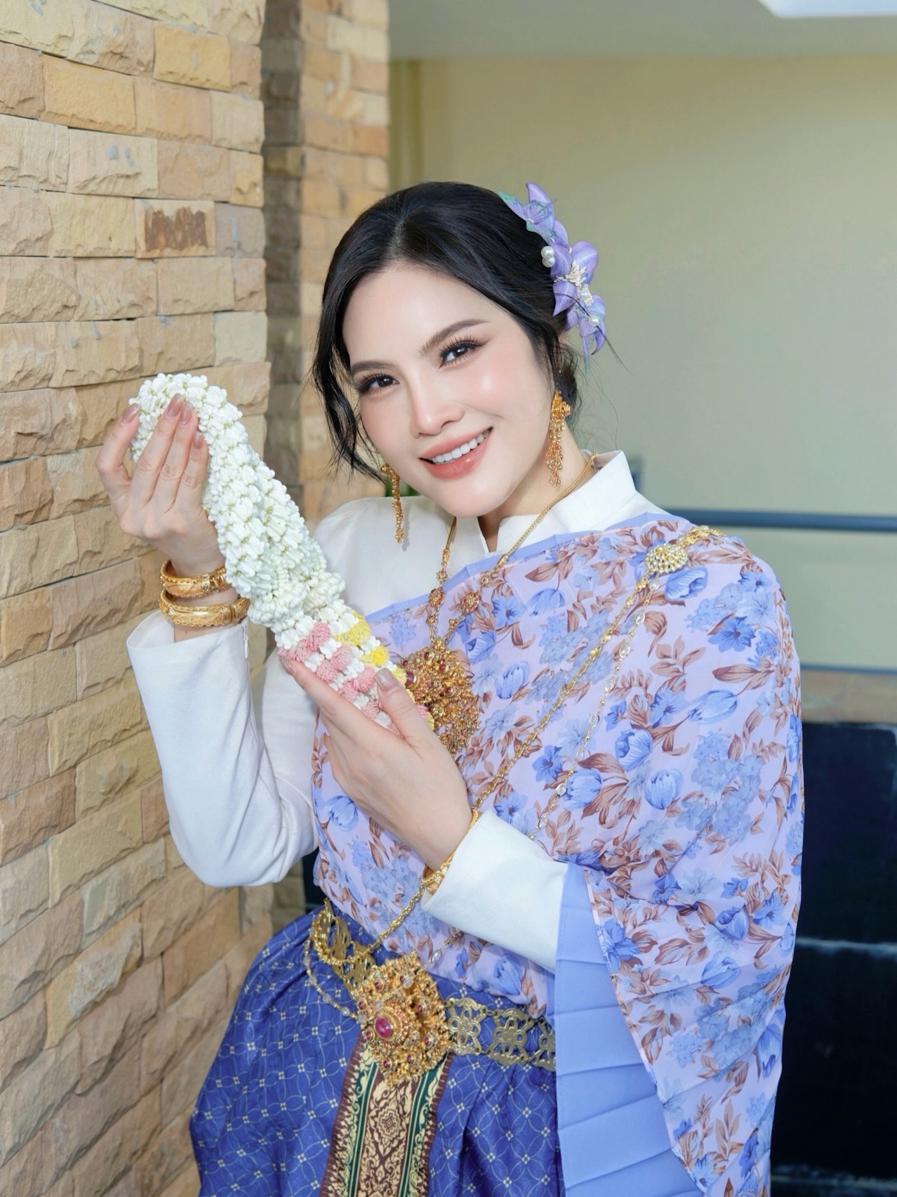 อร - อรอนงค์ ปัญญาวงศ์