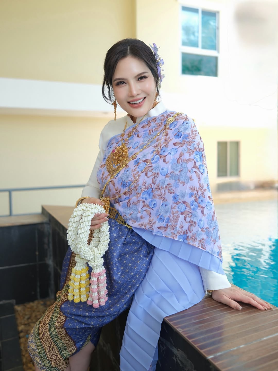 อร - อรอนงค์ ปัญญาวงศ์