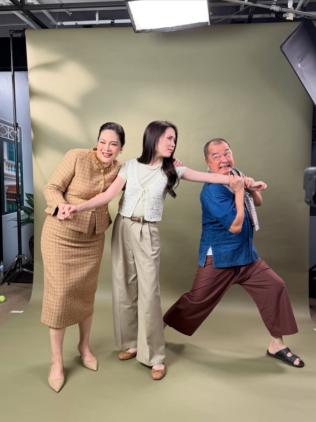อร - อรอนงค์ ปัญญาวงศ์