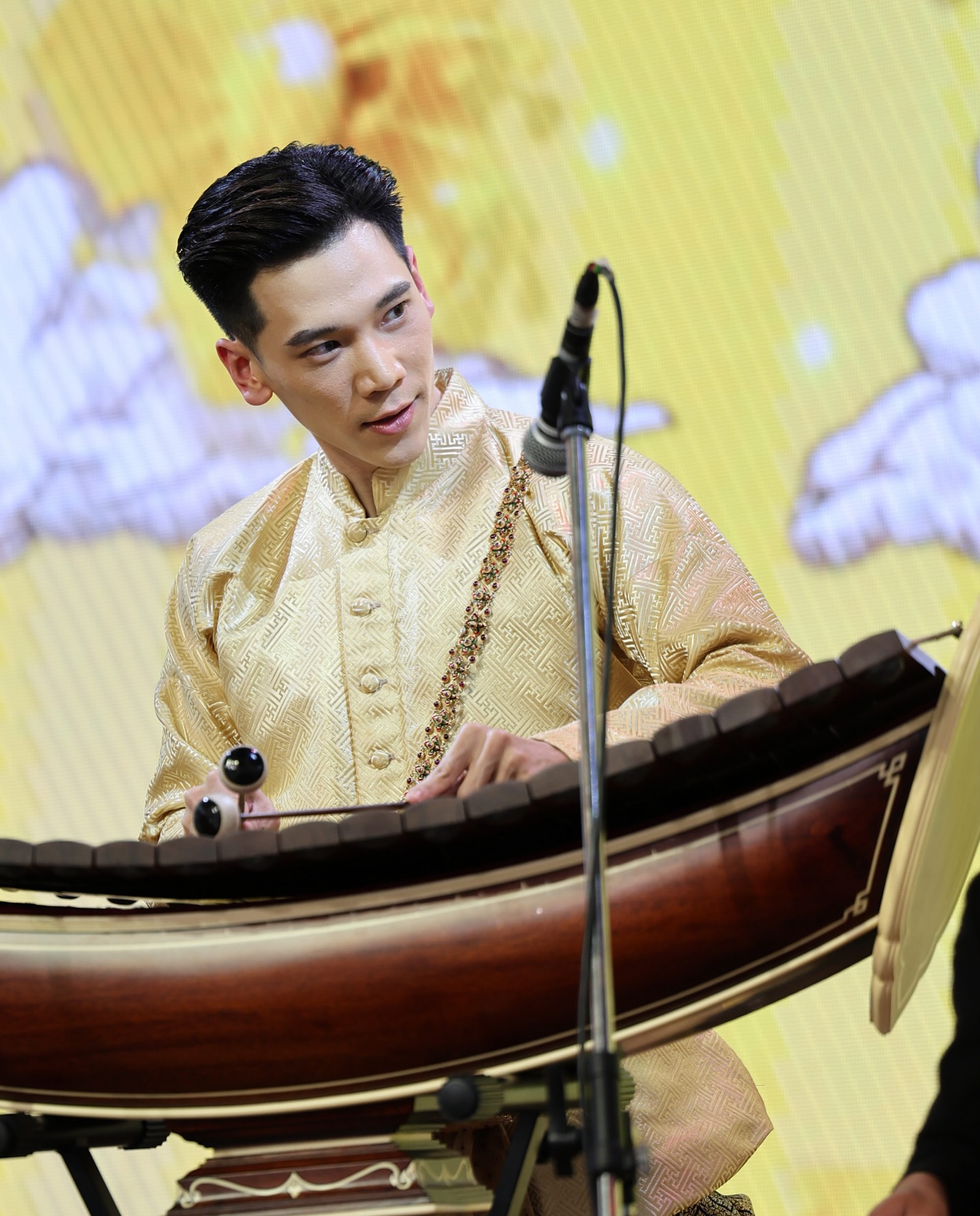 อาร์ม - กรกันต์ สุทธิโกเศศ