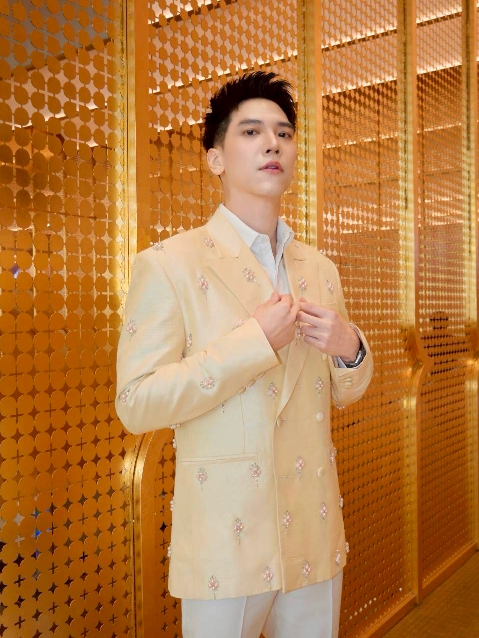 อาร์ม - กรกันต์ สุทธิโกเศศ