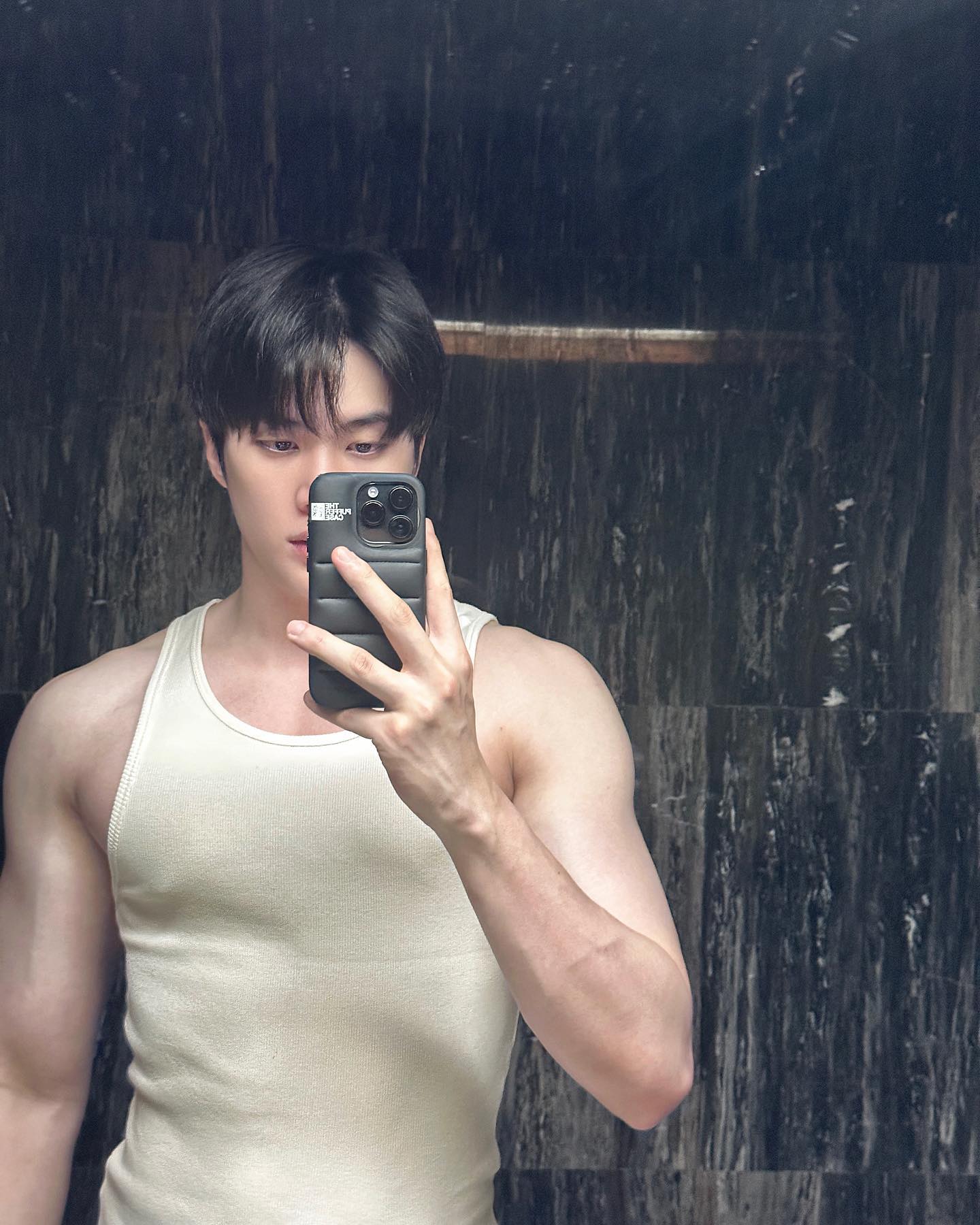 อิน - สาริน รณเกียรติ