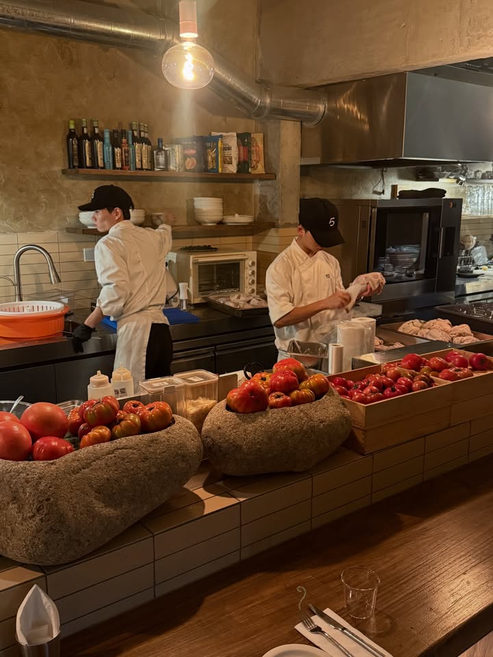 อิน - สาริน รณเกียรติ