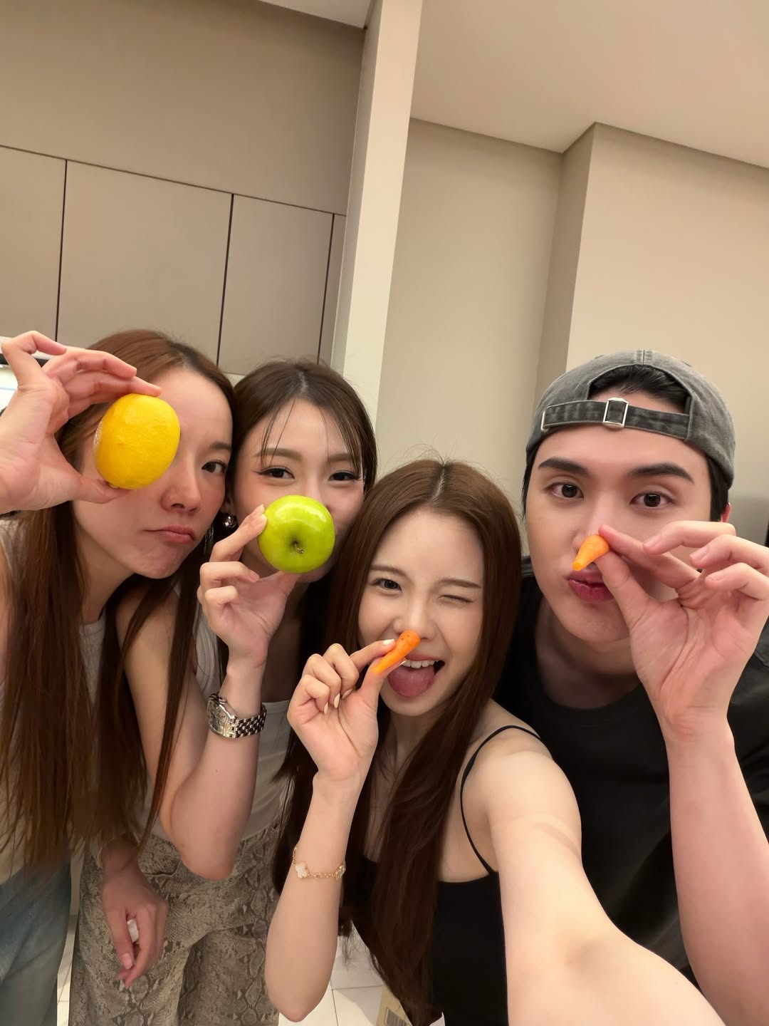 อิน - สาริน รณเกียรติ