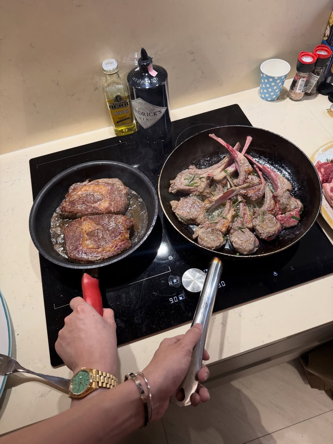 อิน - สาริน รณเกียรติ