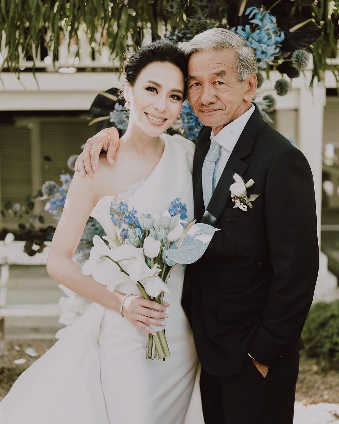 รถเมล์ - คะนึงนิจ จักรสมิทธานนท์