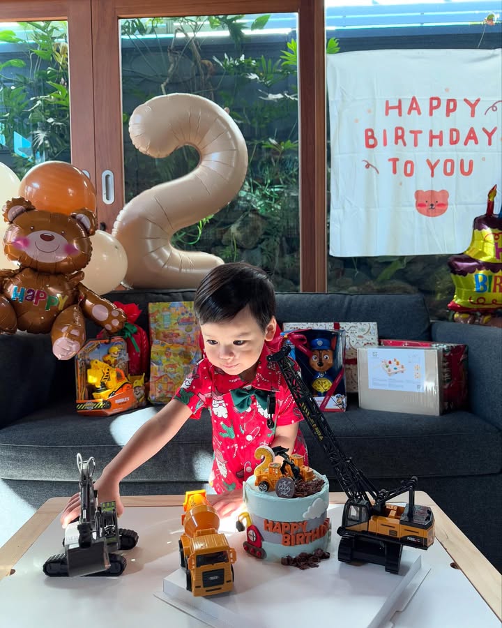 รถเมล์ - คะนึงนิจ จักรสมิทธานนท์