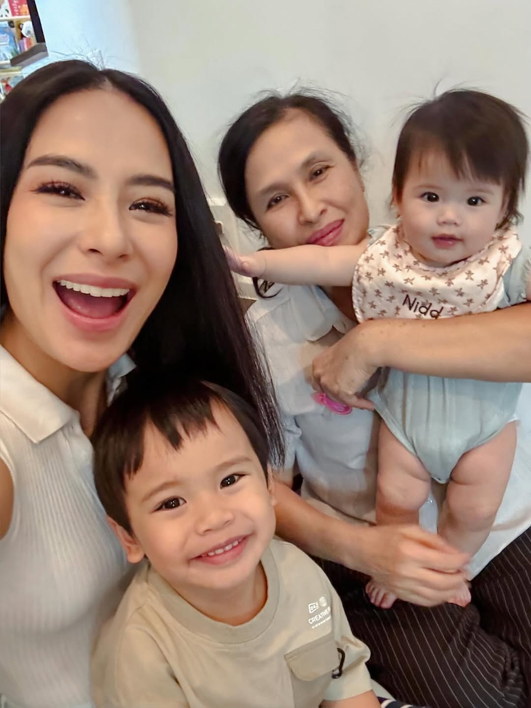 รถเมล์ - คะนึงนิจ จักรสมิทธานนท์