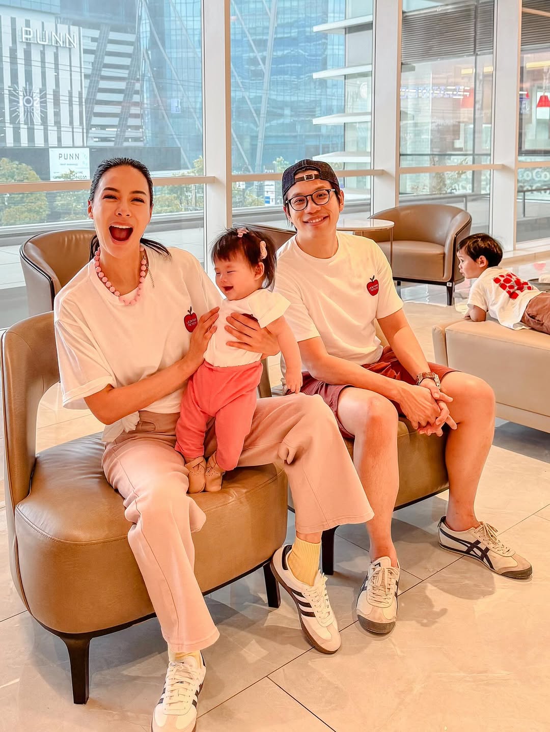 รถเมล์ - คะนึงนิจ จักรสมิทธานนท์