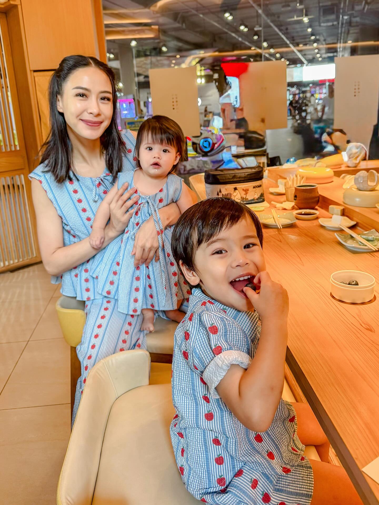 รถเมล์ - คะนึงนิจ จักรสมิทธานนท์