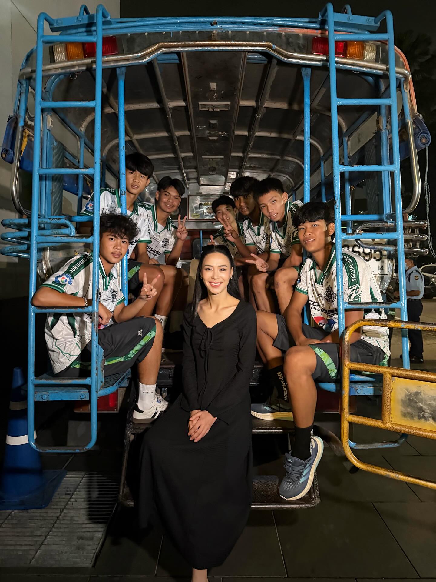 รถเมล์ - คะนึงนิจ จักรสมิทธานนท์