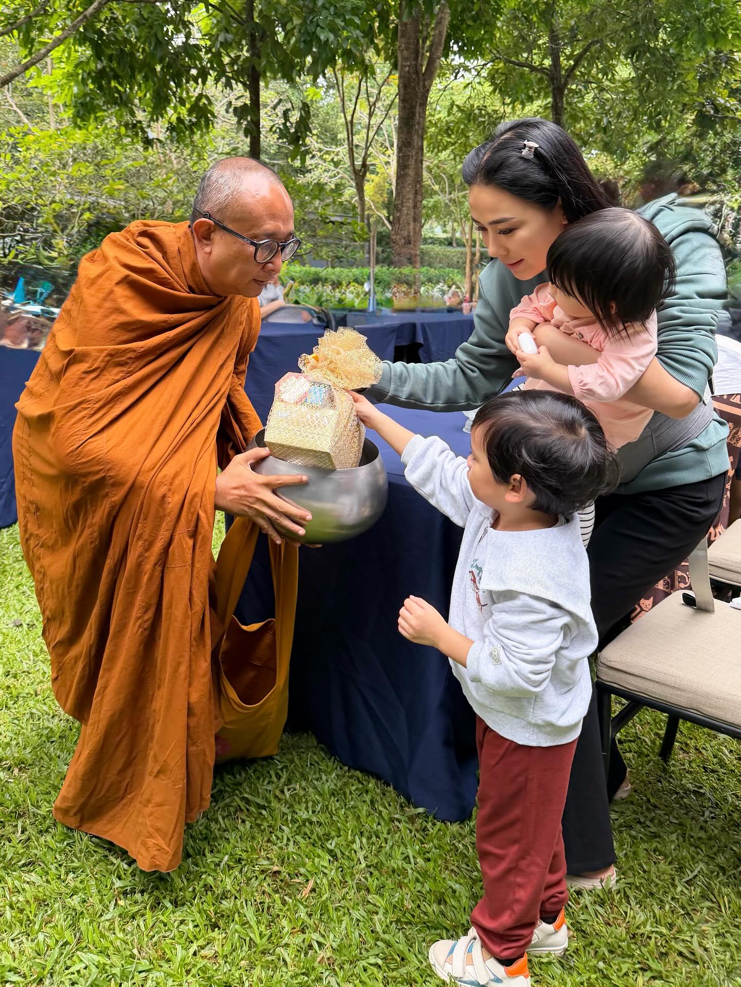 รถเมล์ - คะนึงนิจ จักรสมิทธานนท์