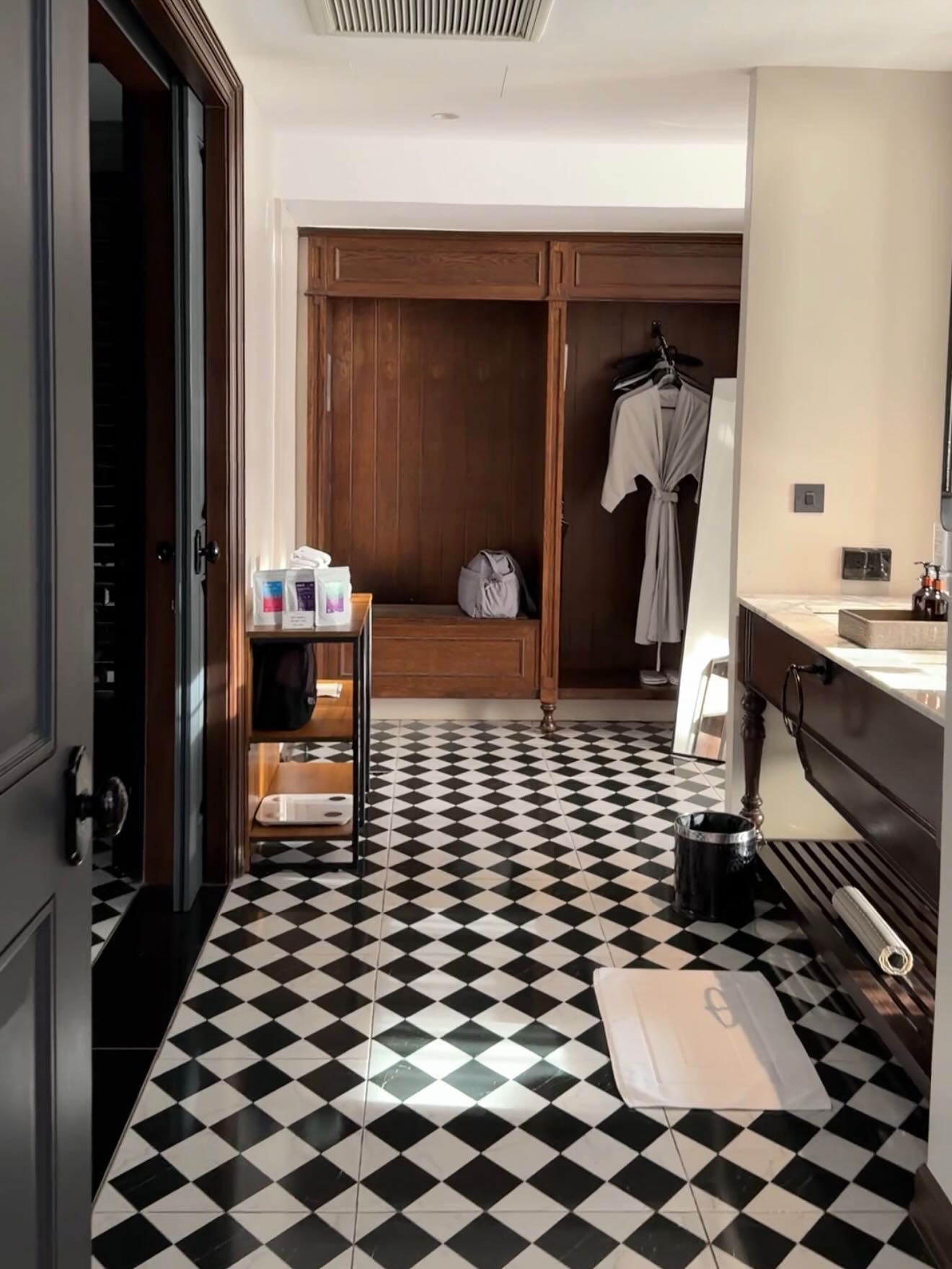 รถเมล์ - คะนึงนิจ จักรสมิทธานนท์