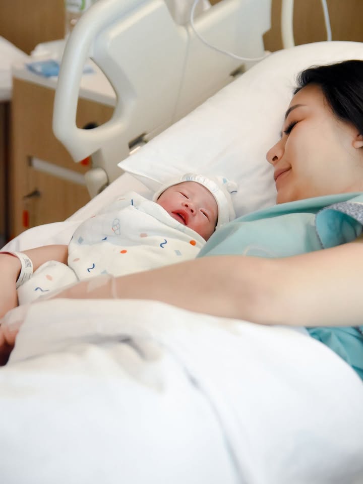 รถเมล์ - คะนึงนิจ จักรสมิทธานนท์