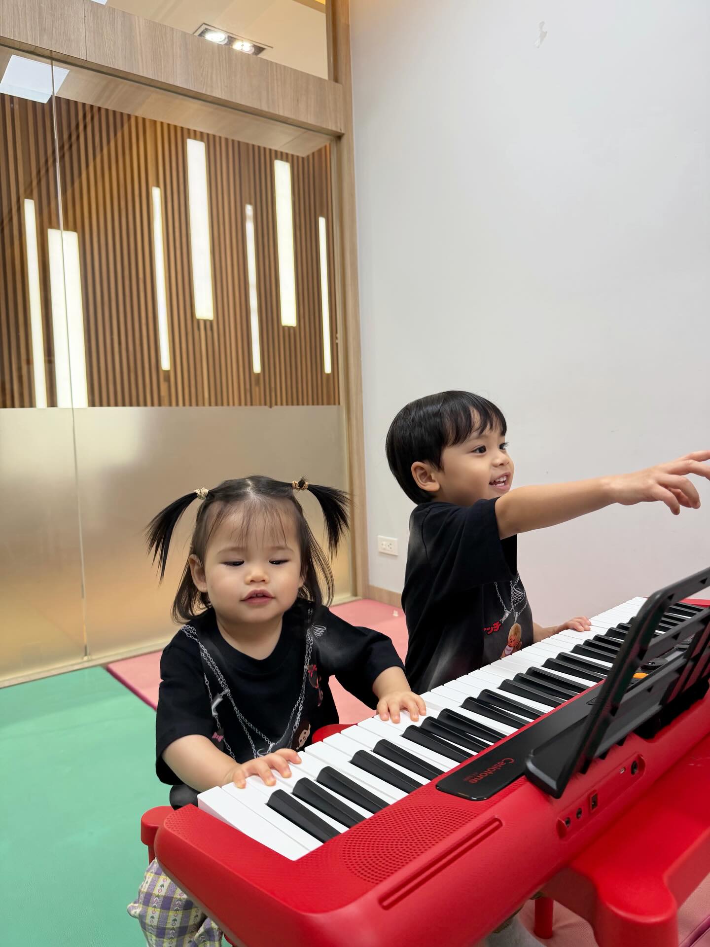 รถเมล์ - คะนึงนิจ จักรสมิทธานนท์