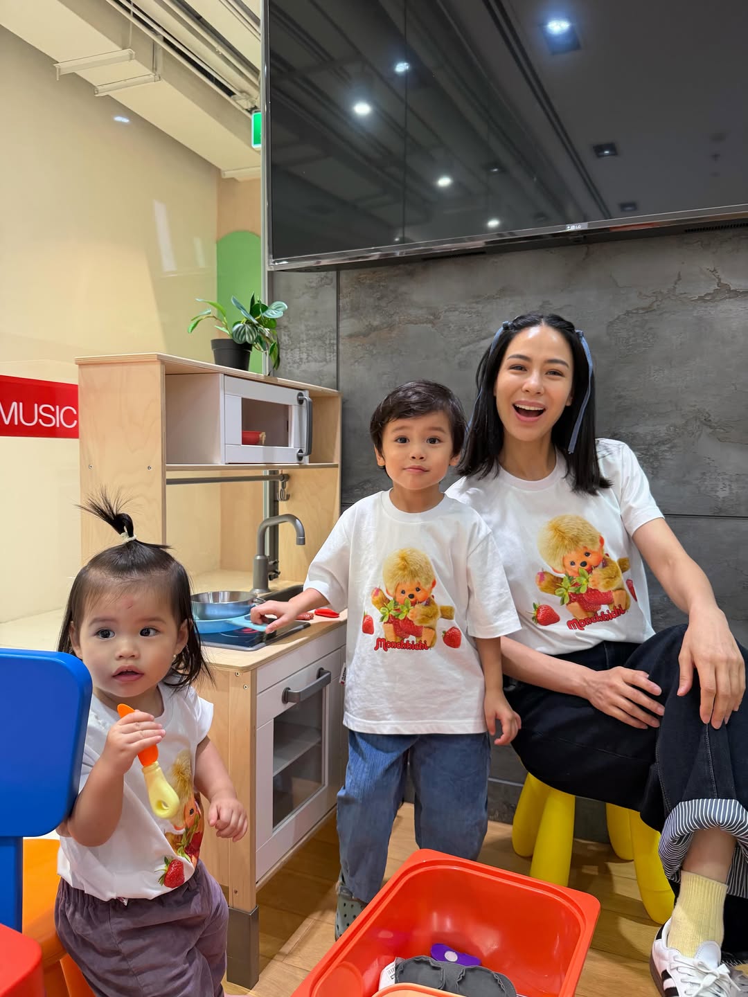 รถเมล์ - คะนึงนิจ จักรสมิทธานนท์