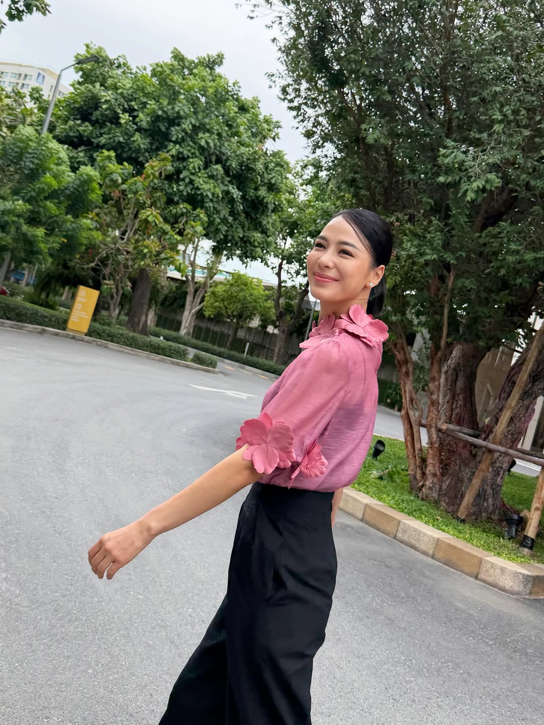 รถเมล์ - คะนึงนิจ จักรสมิทธานนท์