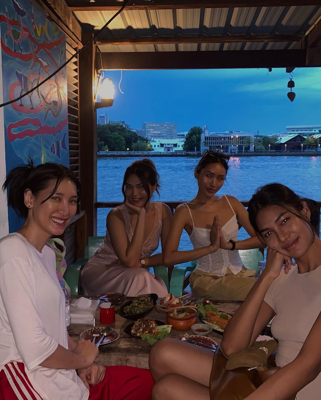 แคนดี้ - กุลชญา ตันศิริ
