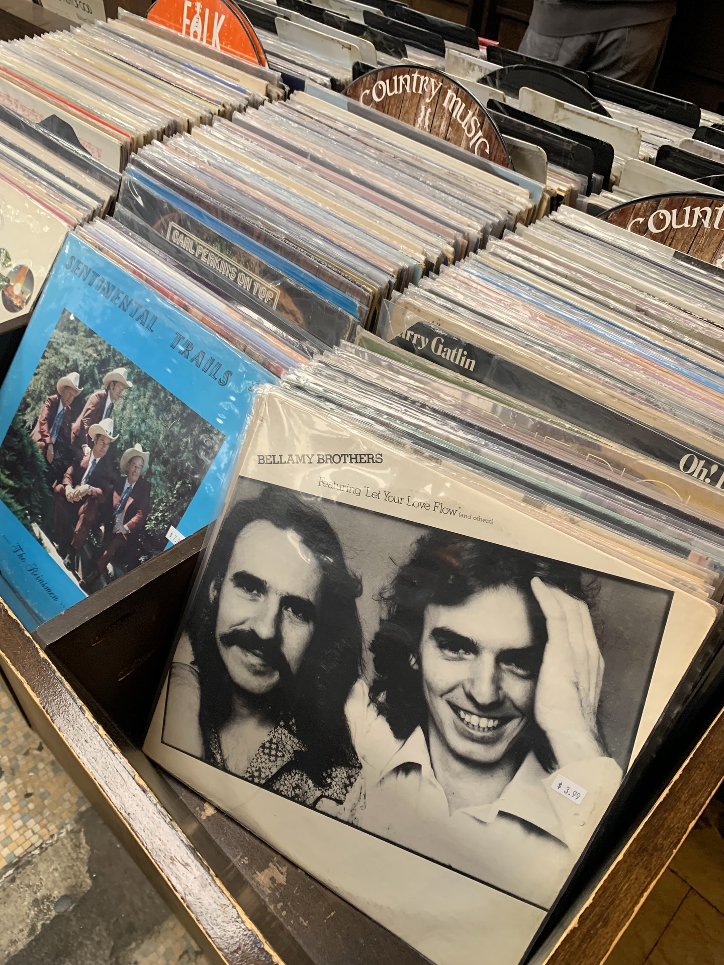 แคนดี้ - กุลชญา ตันศิริ