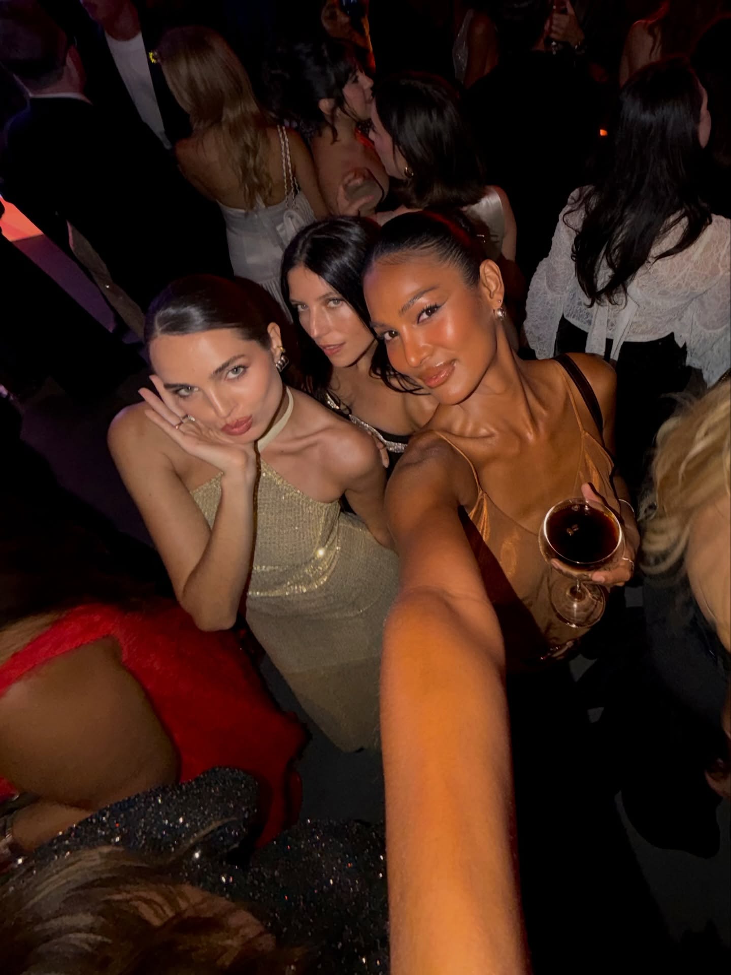 แคนดี้ - กุลชญา ตันศิริ