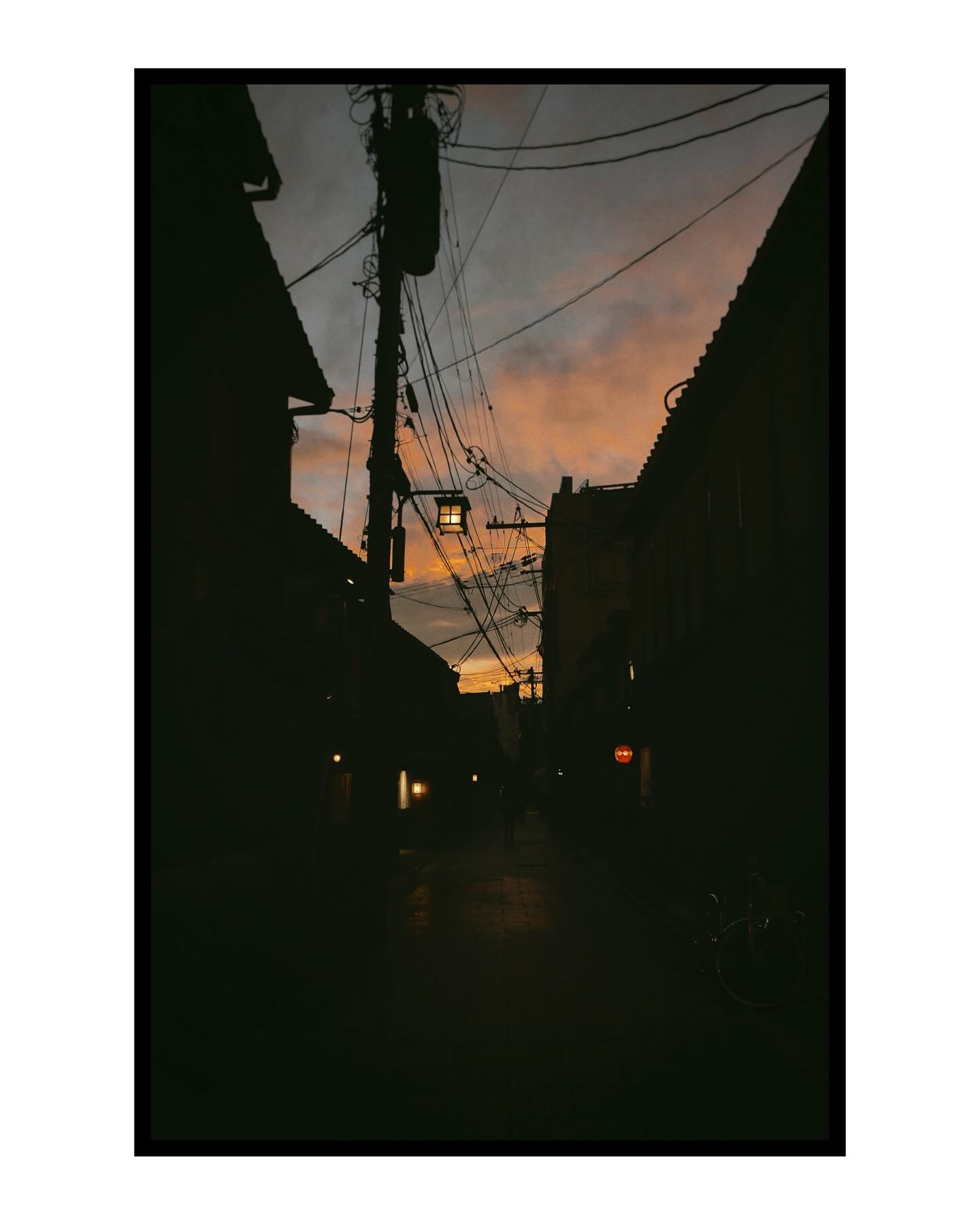 พีช - พชร จิราธิวัฒน์