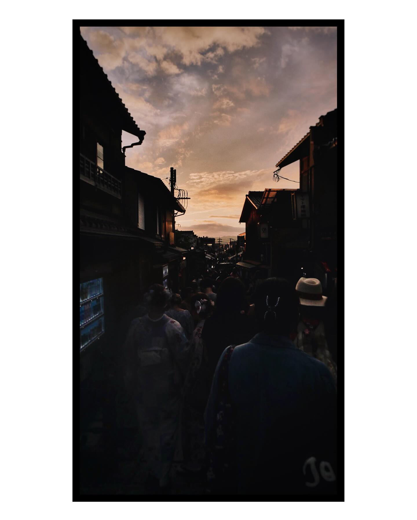 พีช - พชร จิราธิวัฒน์