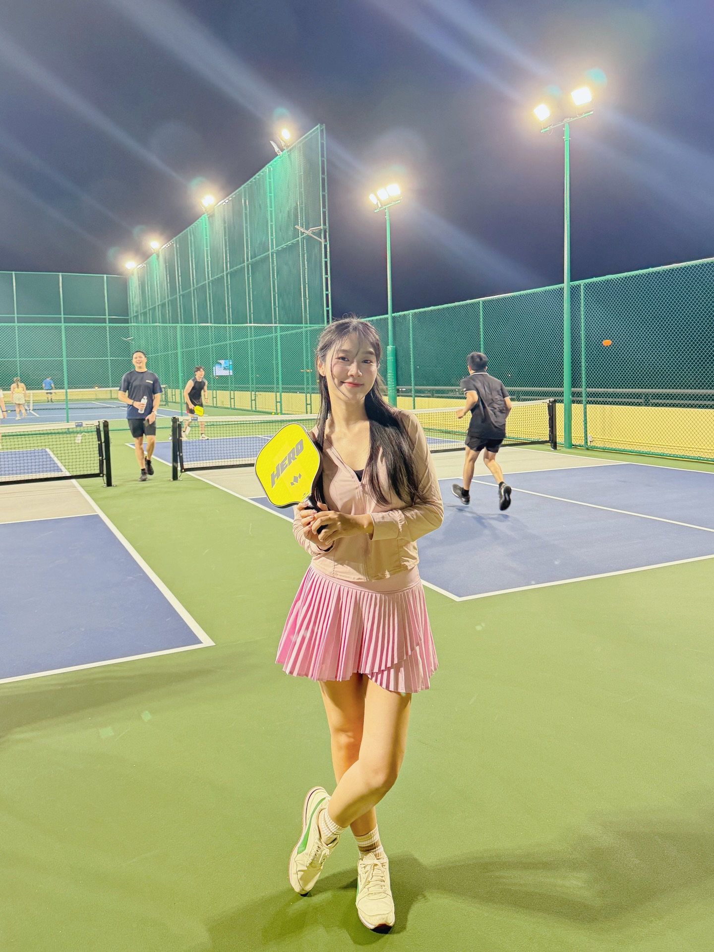 พลอยใส - ธัญลักษณ์ โชคธนเดช