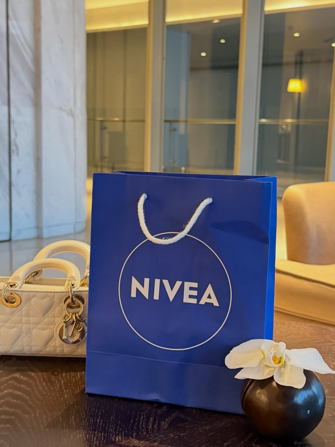 พลอยใส - ธัญลักษณ์ โชคธนเดช