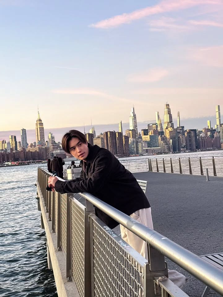 เจมีไนน์ - นรวิชญ์ ฐิติเจริญรักษ์