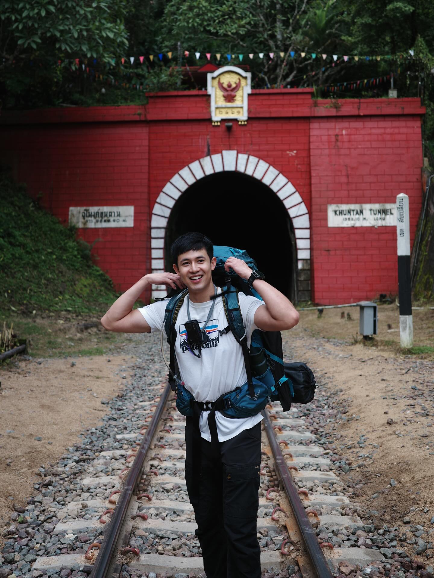 แชมป์ - ชนาธิป โพธิ์ทองคำ