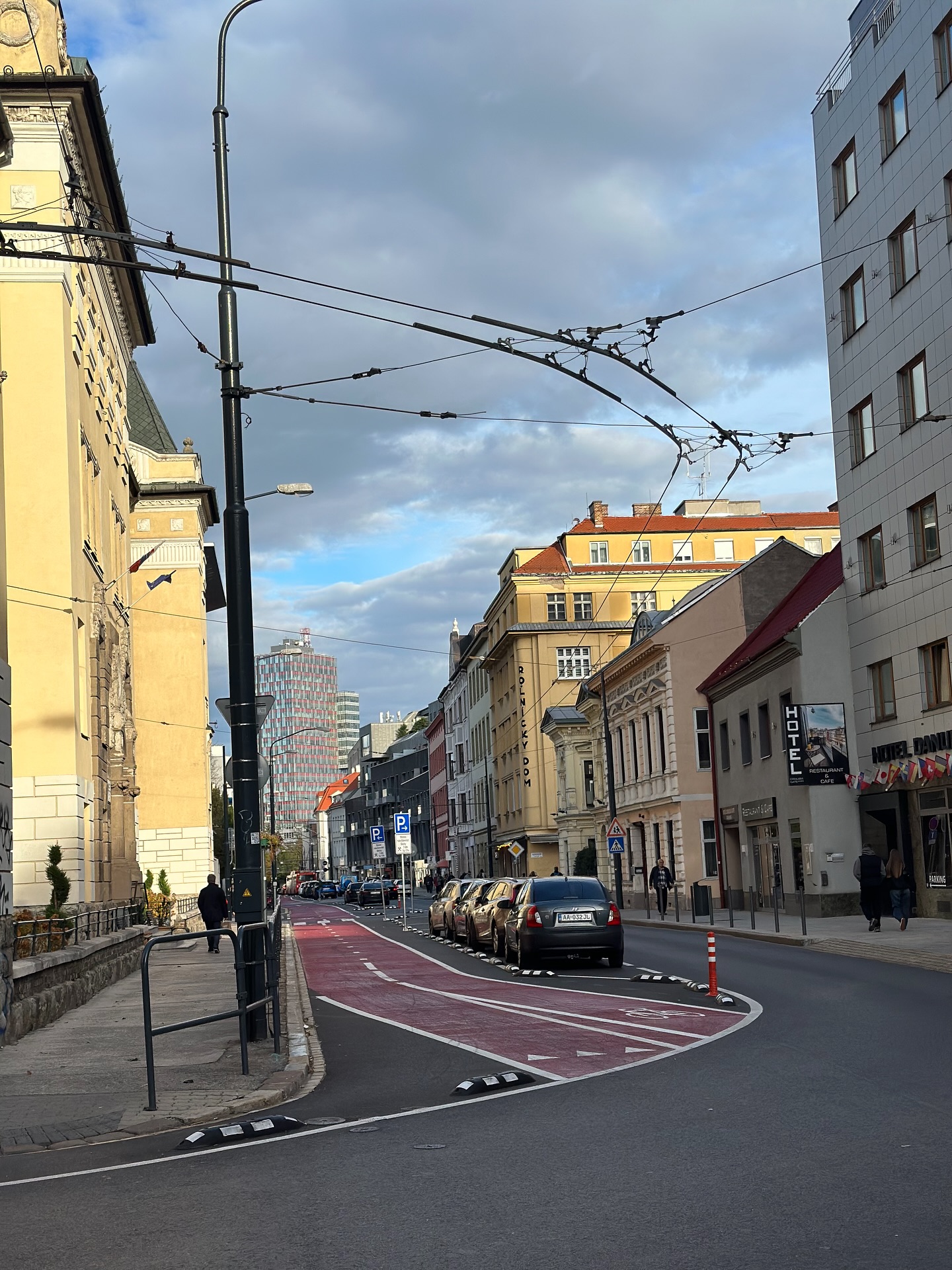 แชมป์ - ชนาธิป โพธิ์ทองคำ