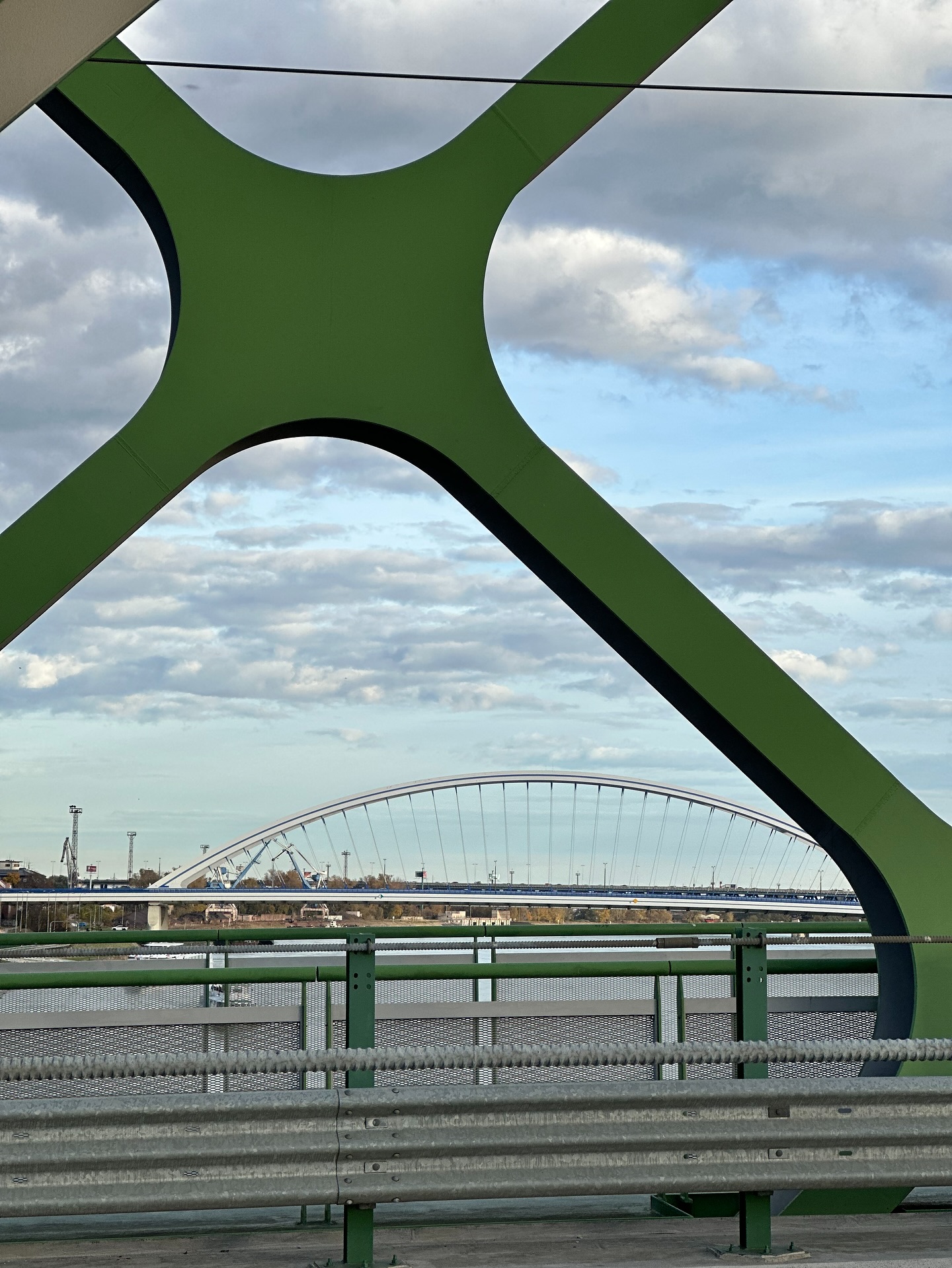 แชมป์ - ชนาธิป โพธิ์ทองคำ