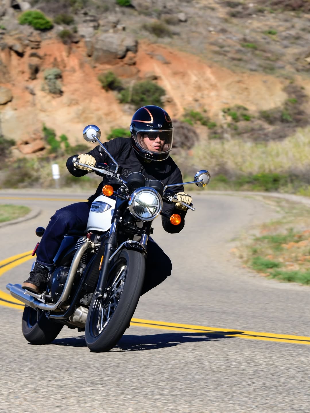 แชมป์ - ชนาธิป โพธิ์ทองคำ