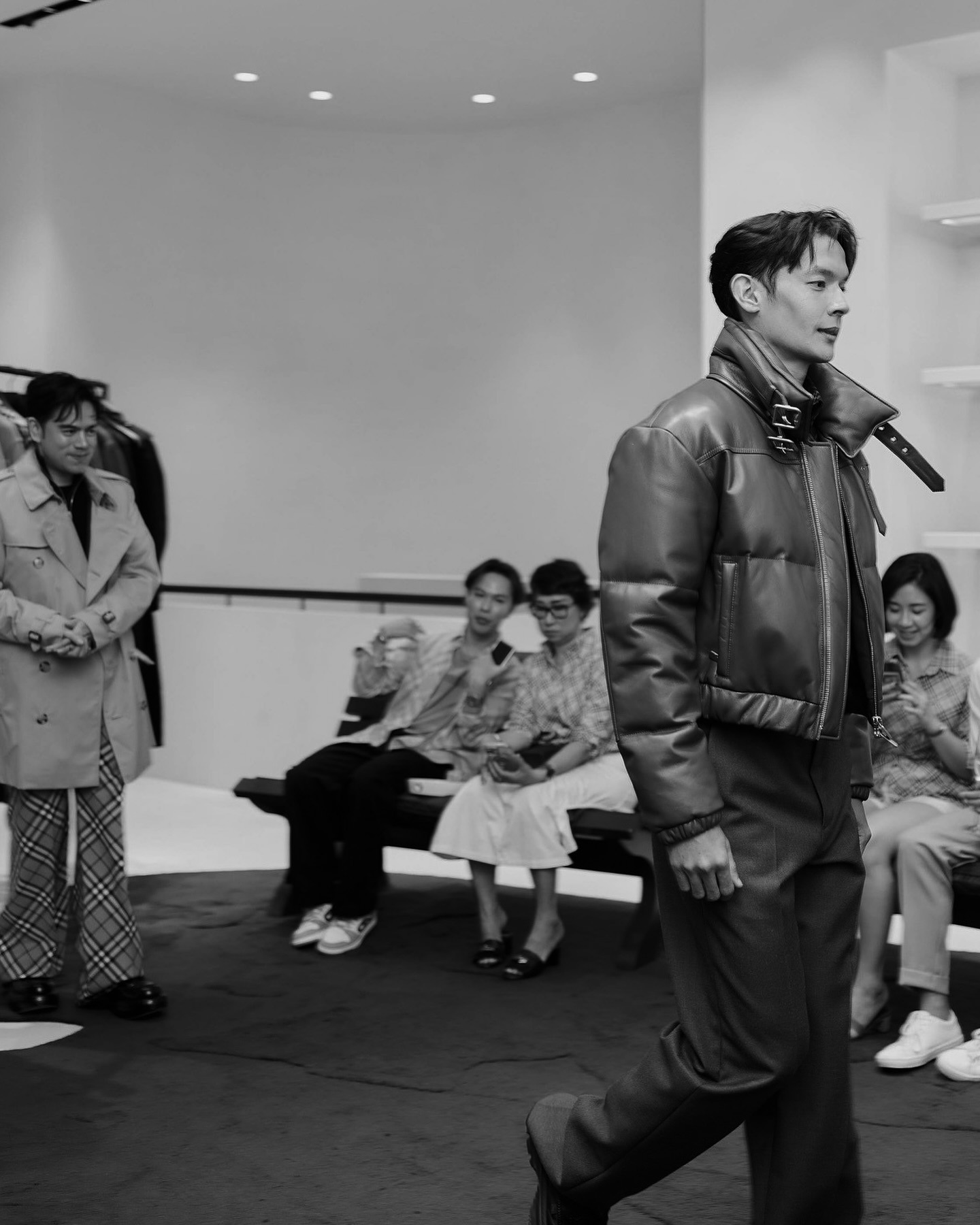 เพื่อน - คณิน ชอบประดิถ