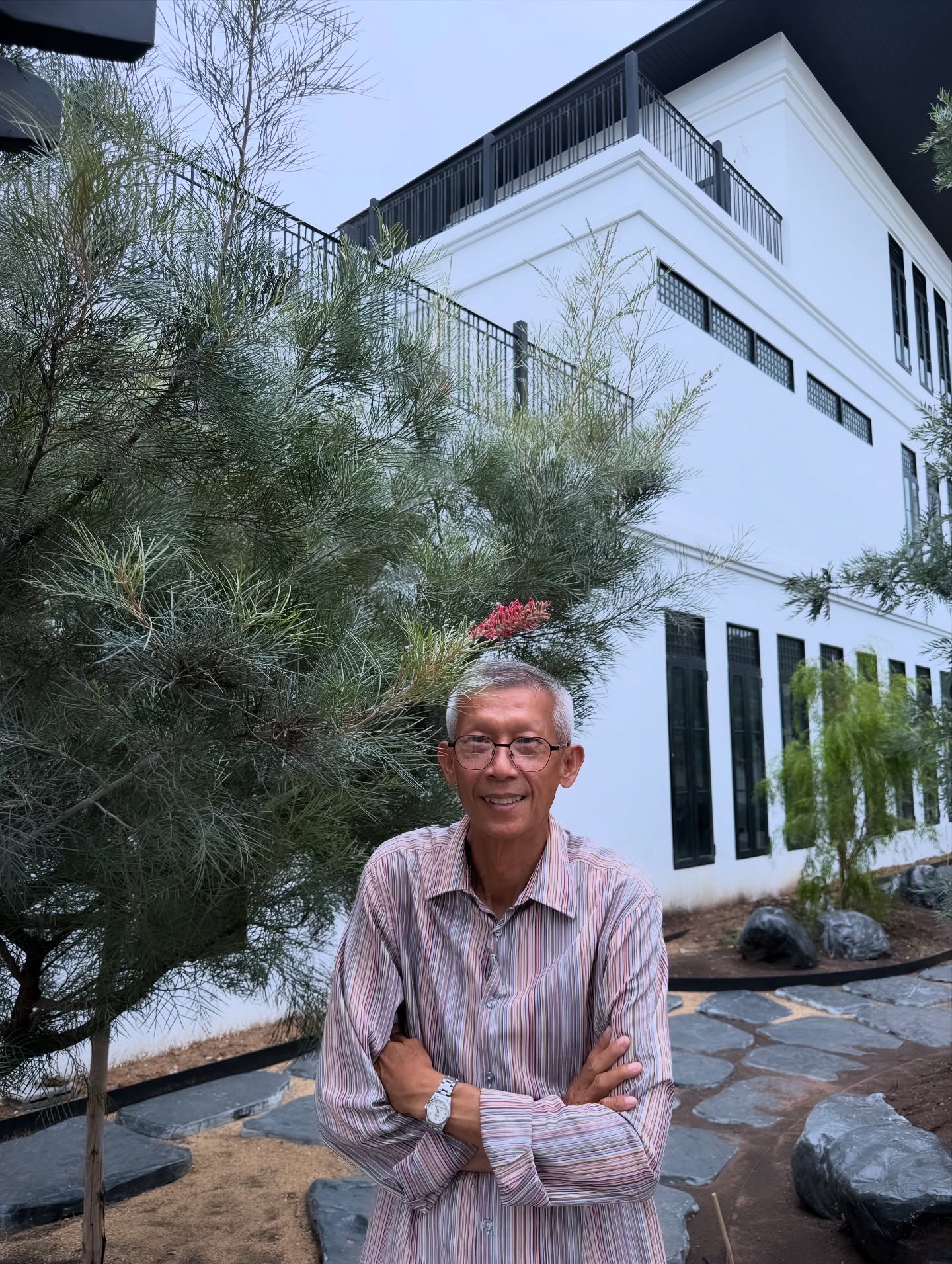 เพื่อน - คณิน ชอบประดิถ