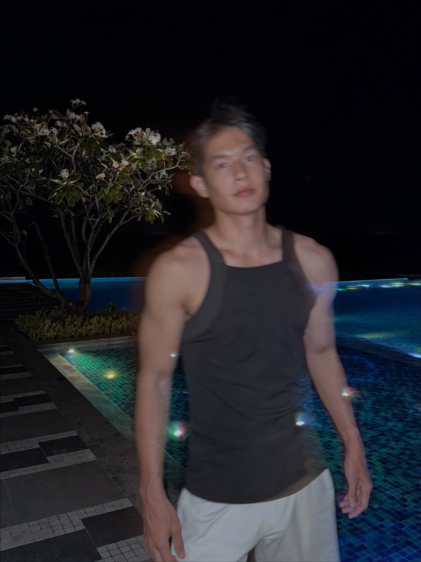 เพื่อน - คณิน ชอบประดิถ