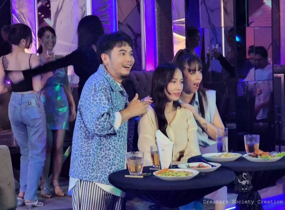 อ๋อง - เขมรัชต์ สุนทรนนท์
