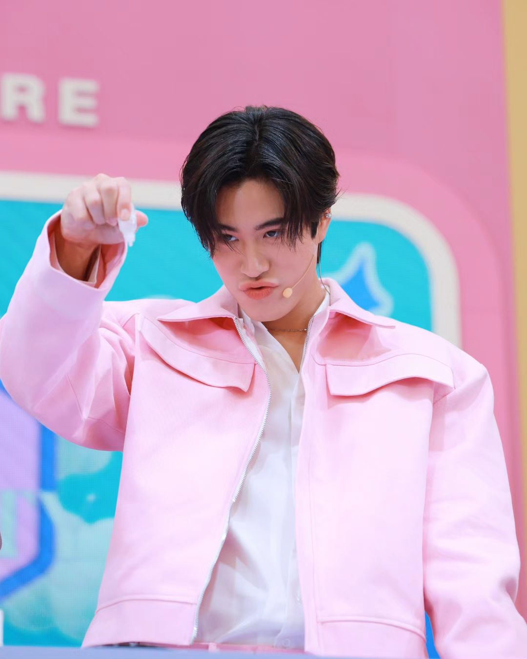 อ๋อง - เขมรัชต์ สุนทรนนท์