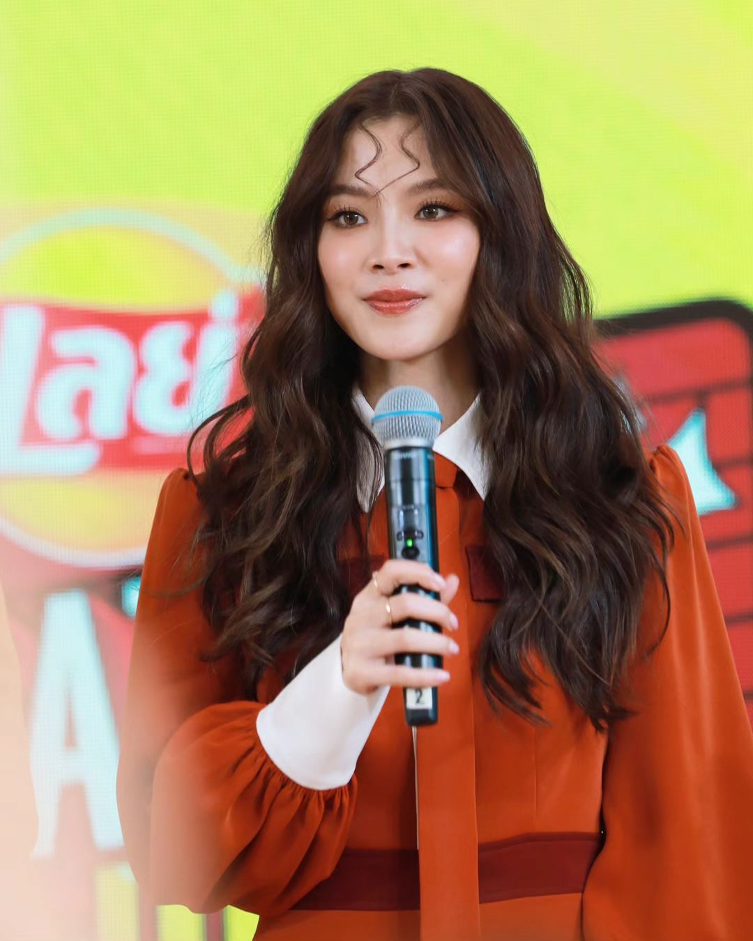 อ๋อง - เขมรัชต์ สุนทรนนท์
