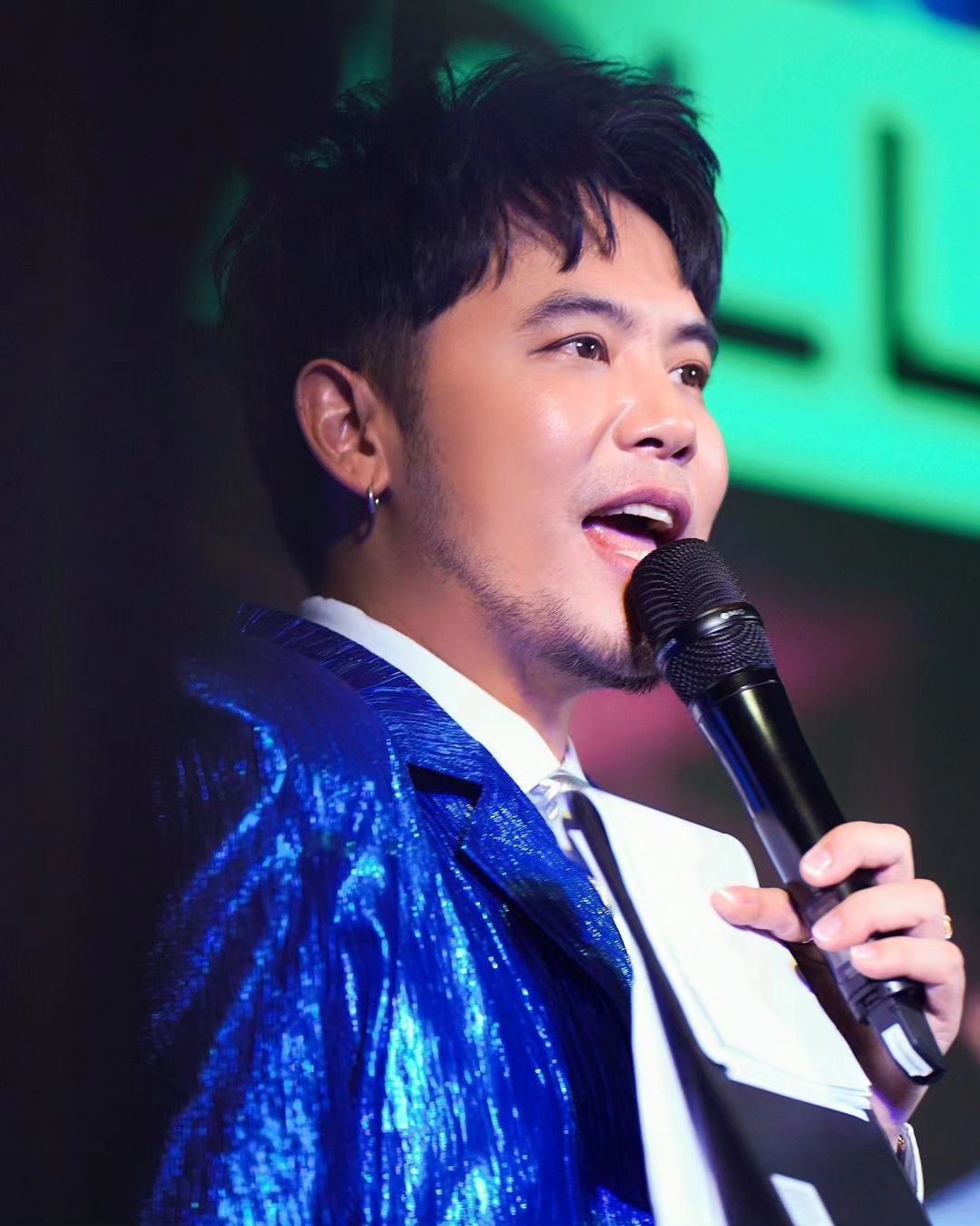 อ๋อง - เขมรัชต์ สุนทรนนท์