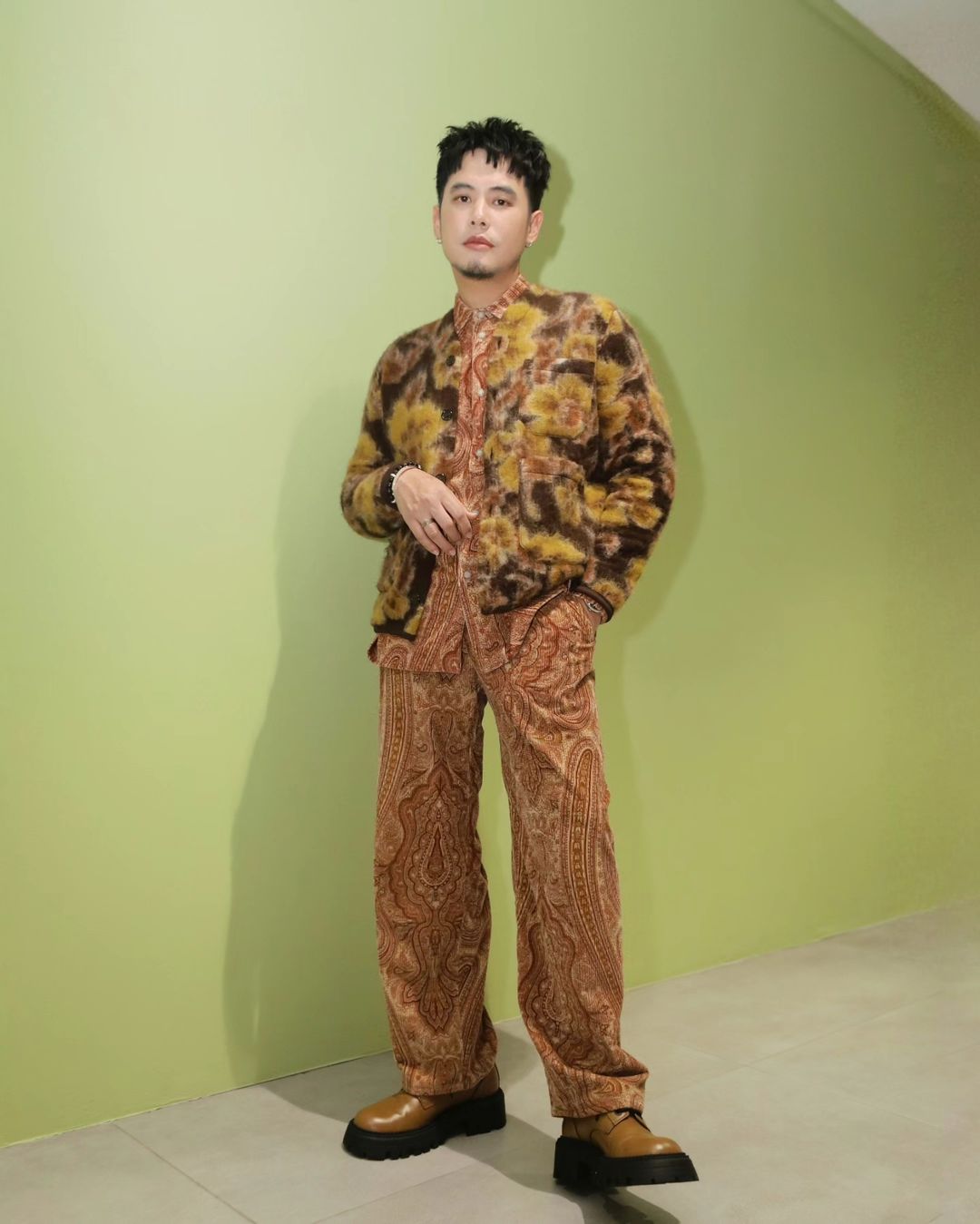 อ๋อง - เขมรัชต์ สุนทรนนท์